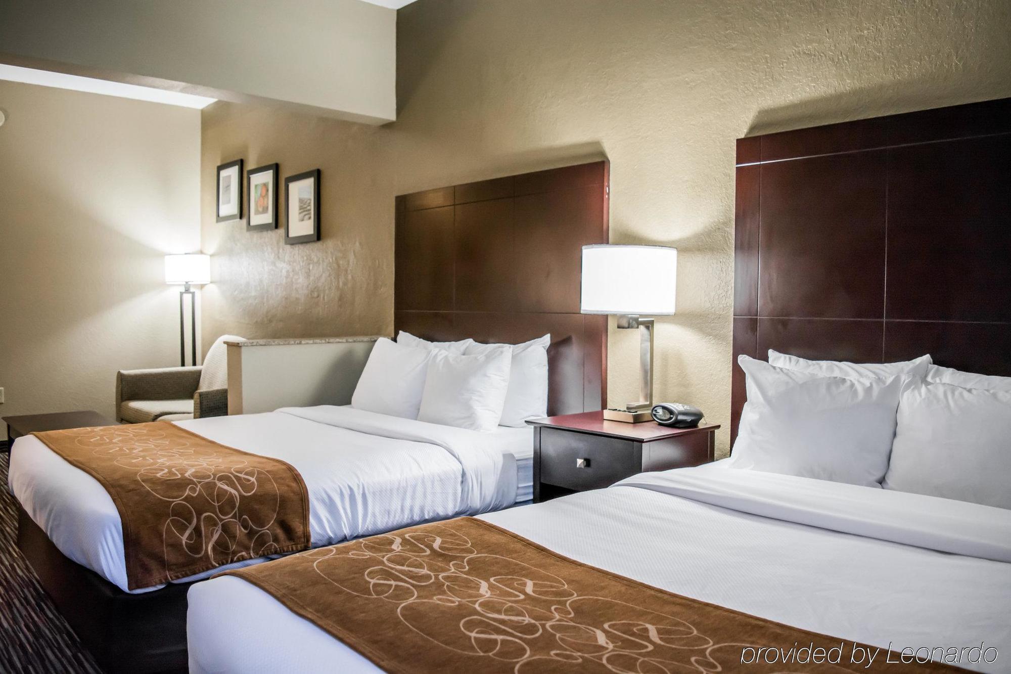 Comfort Suites Clearwater - Dunedin מראה חיצוני תמונה