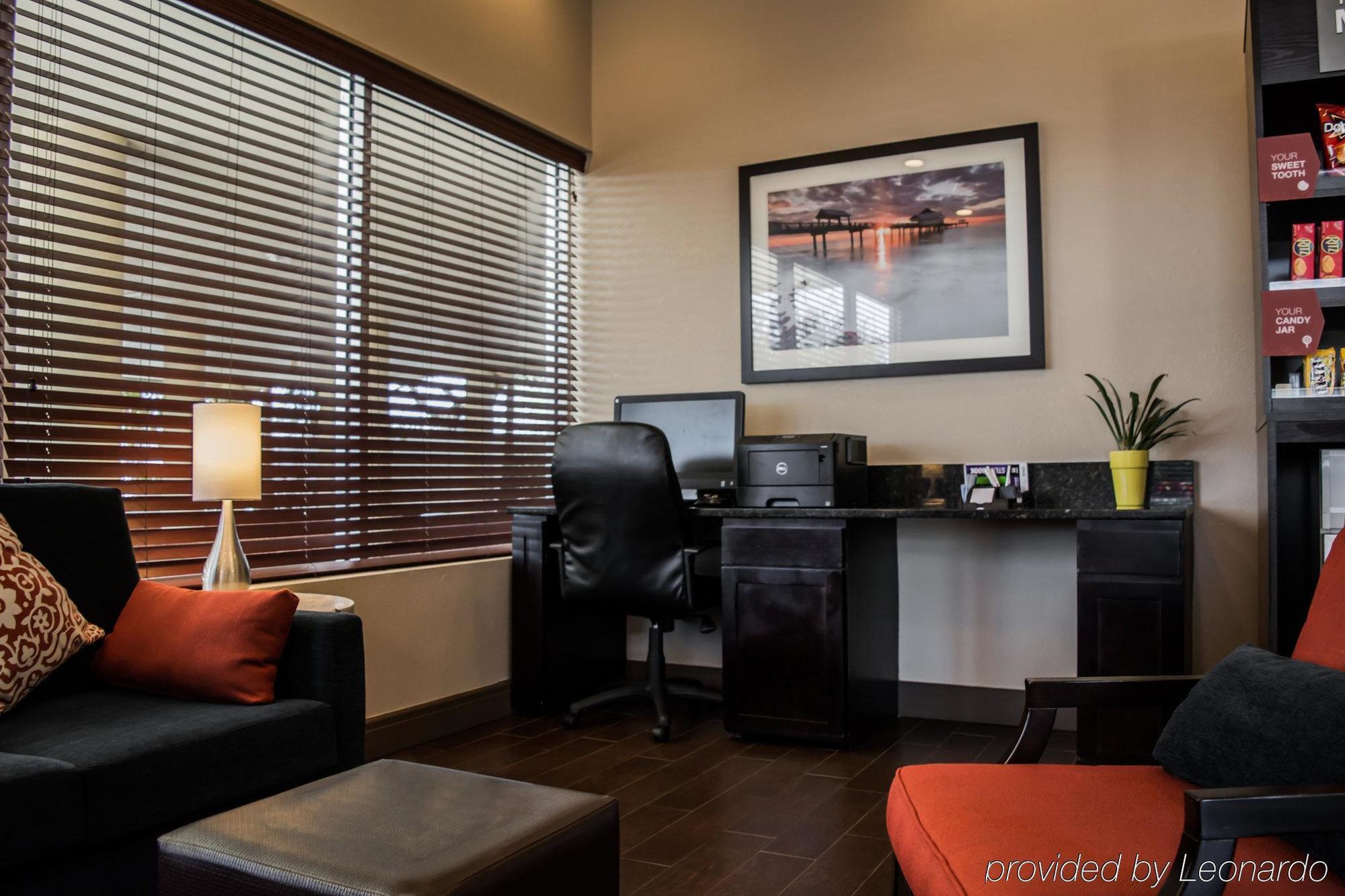 Comfort Suites Clearwater - Dunedin מראה חיצוני תמונה